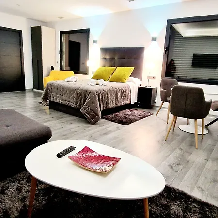 Plaza Mayor Luxury شقة بلاسينثيا