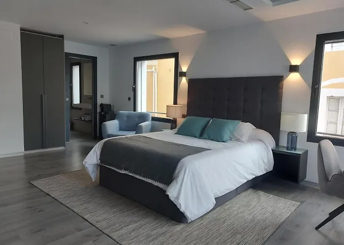 Plaza Mayor Luxury Apartment Plasencia